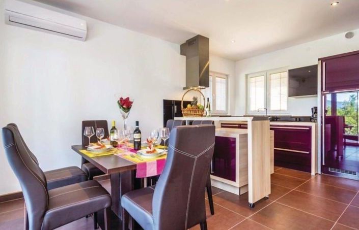 Image No.14-4 Bed Property for sale