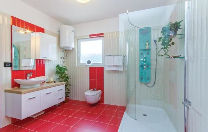 Image No.23-4 Bed Property for sale