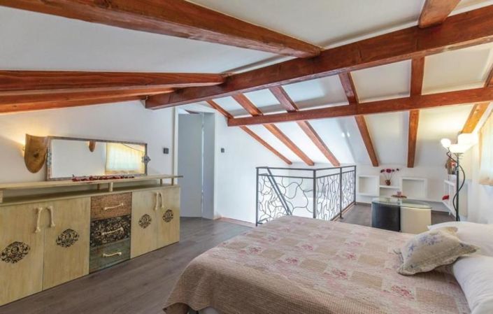 Image No.24-4 Bed Property for sale