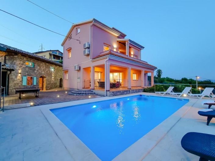 Image No.5-4 Bed Property for sale