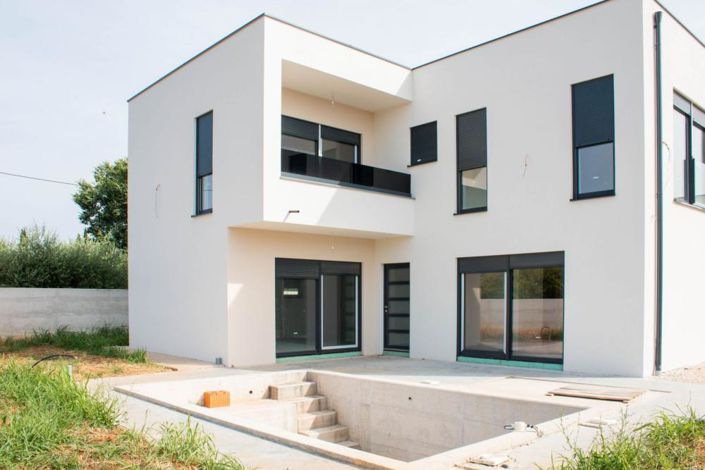 Image No.1-3 Bed Property for sale