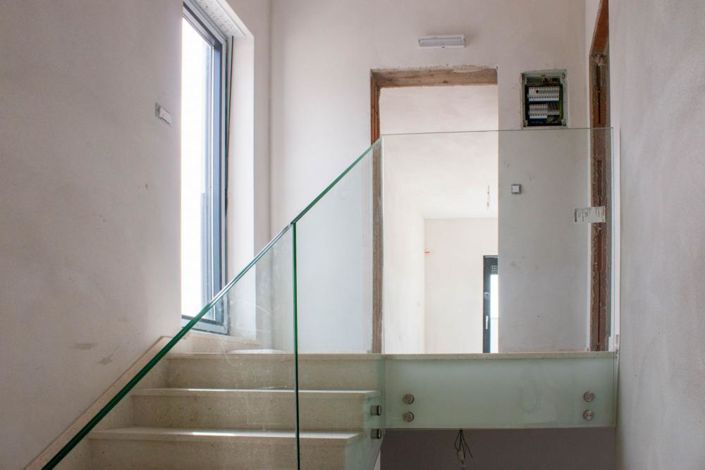 Image No.15-3 Bed Property for sale