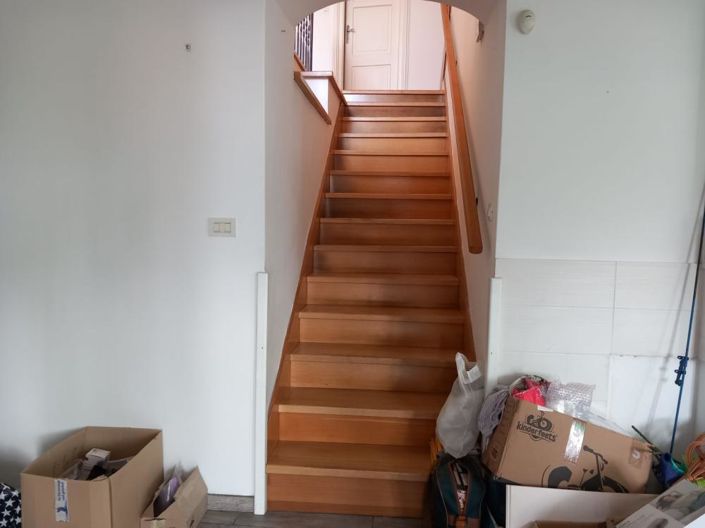 Image No.15-5 Bed Property for sale