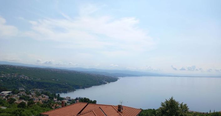 Image No.2-5 Bed Property for sale