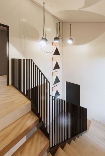 Image No.16-4 Bed Property for sale