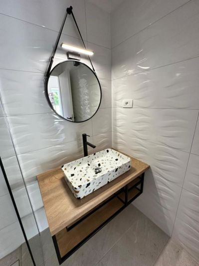 Image No.11-4 Bed Property for sale