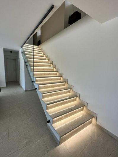 Image No.20-4 Bed Property for sale