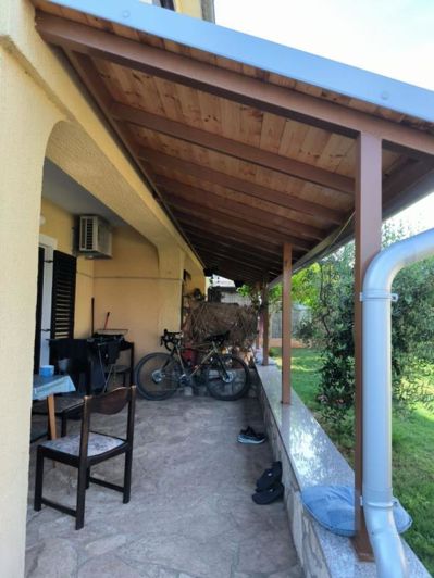 Image No.8-8 Bed Property for sale