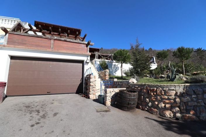 Image No.5-2 Bed Property for sale