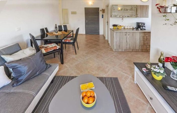 Image No.11-8 Bed Property for sale