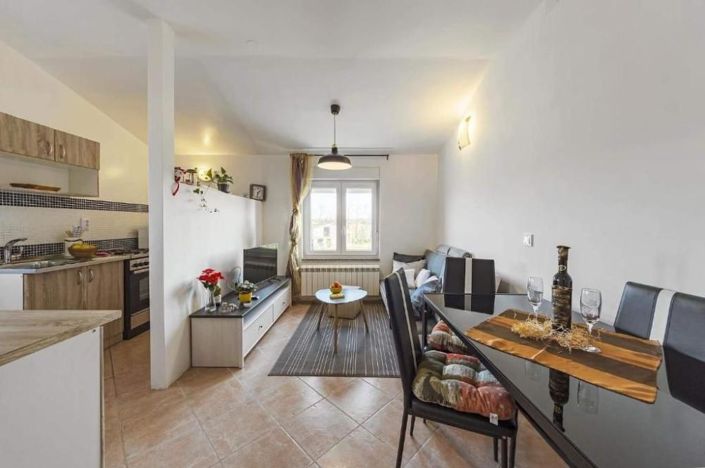 Image No.5-8 Bed Property for sale