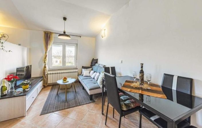 Image No.7-8 Bed Property for sale