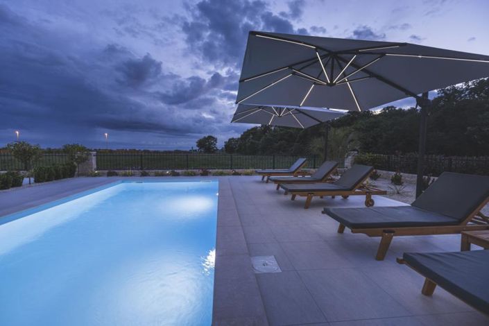 Image No.14-5 Bed Property for sale