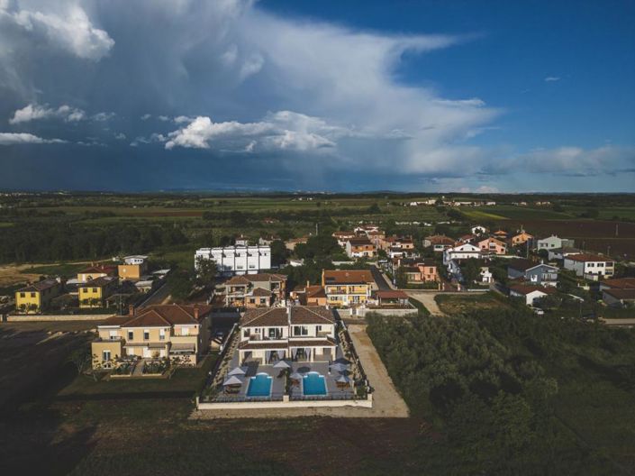 Image No.6-5 Bed Property for sale