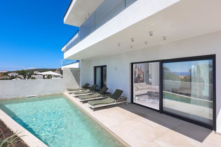 Image No.1-3 Bed Property for sale