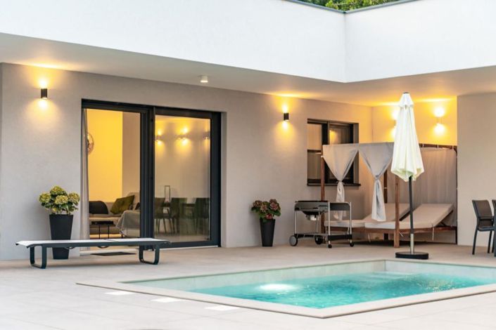 Image No.5-2 Bed Property for sale