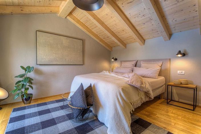 Image No.17-3 Bed Property for sale