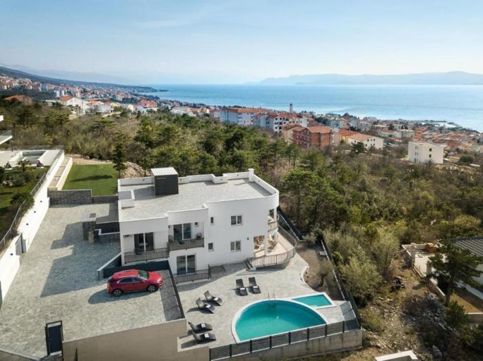 Image No.1-10 Bed Property for sale