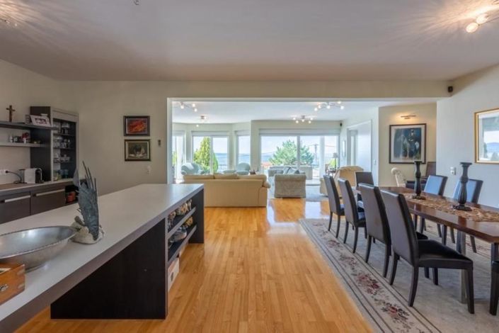 Image No.14-5 Bed Property for sale