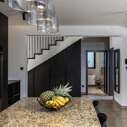 Image No.9-4 Bed Property for sale