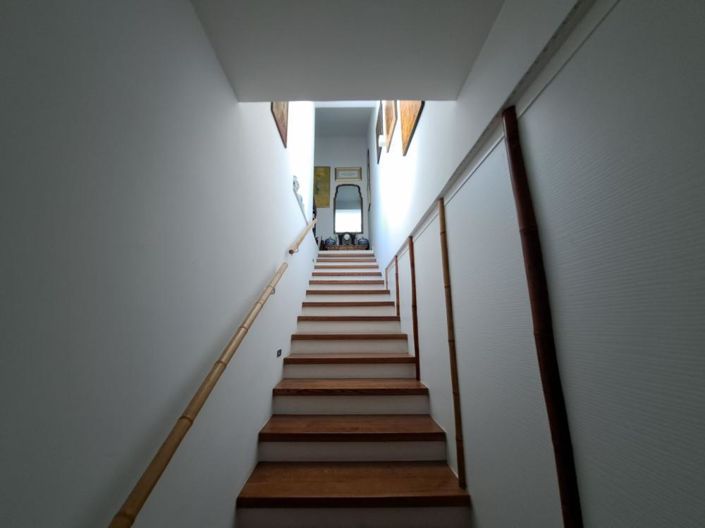 Image No.13-5 Bed Property for sale