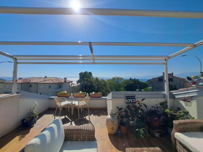 Image No.20-5 Bed Property for sale