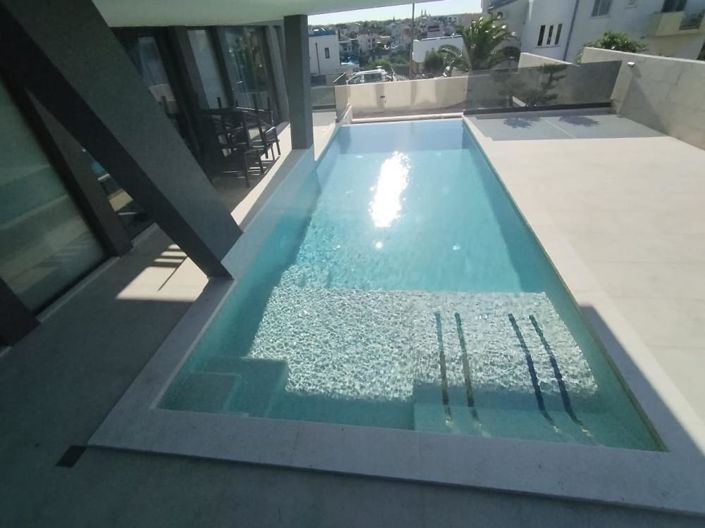 Image No.13-4 Bed Property for sale