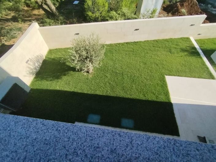 Image No.15-4 Bed Property for sale