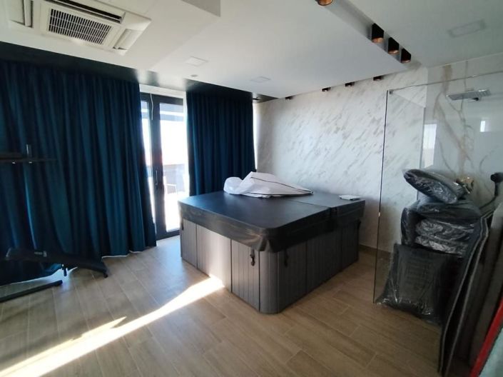 Image No.16-4 Bed Property for sale