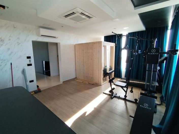 Image No.18-4 Bed Property for sale