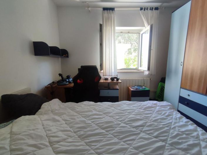 Image No.19-5 Bed Property for sale