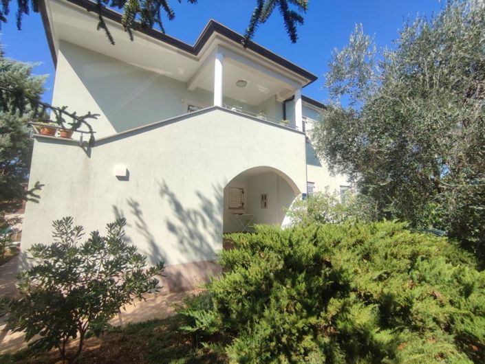 Image No.7-5 Bed Property for sale