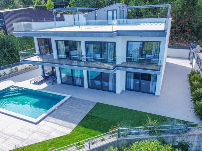 Image No.7-5 Bed Property for sale