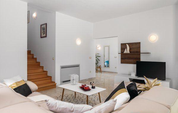 Image No.16-Propriété de 4 chambres à vendre à Vodnjan