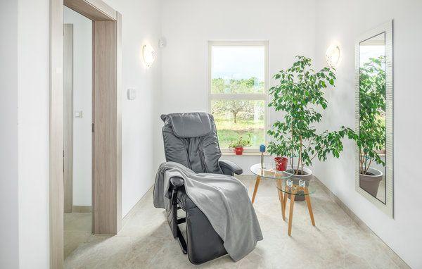 Image No.5-Propriété de 4 chambres à vendre à Vodnjan