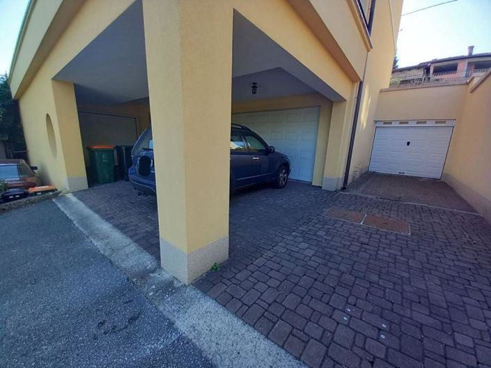 Image No.11-11 Bed Property for sale