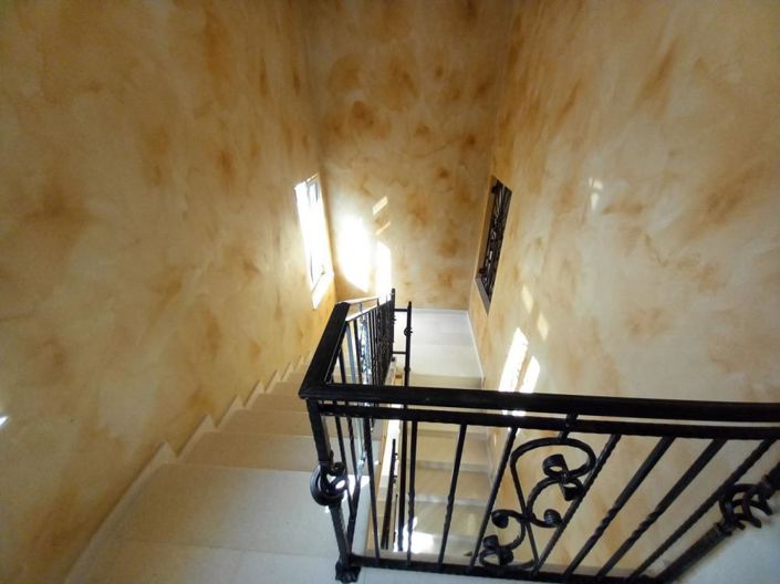 Image No.18-11 Bed Property for sale