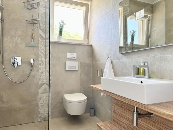 Image No.9-4 Bed Property for sale