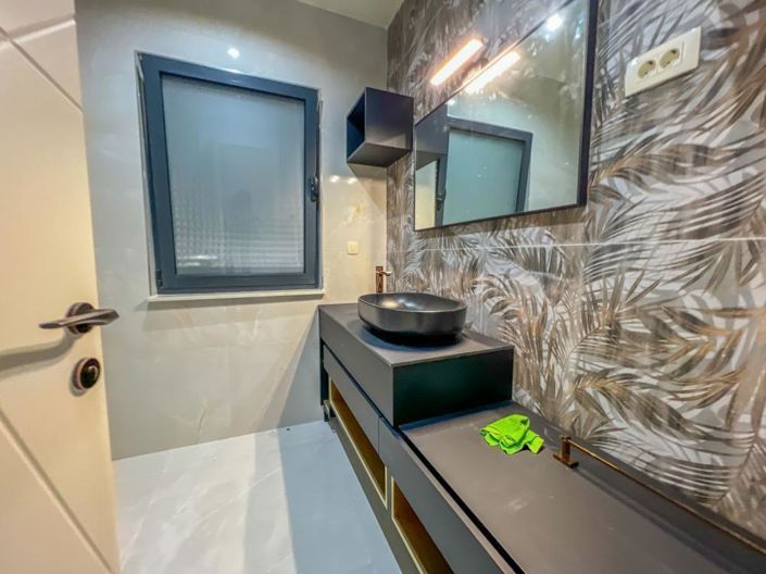 Image No.23-4 Bed Property for sale