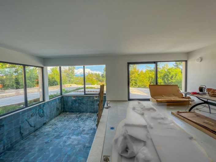 Image No.7-4 Bed Property for sale