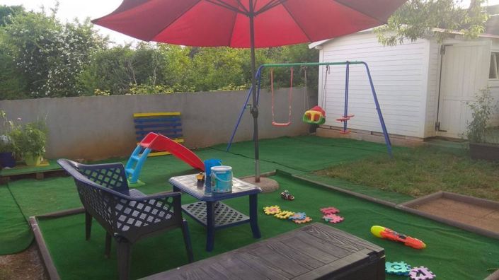 Image No.19-10 Bed Property for sale