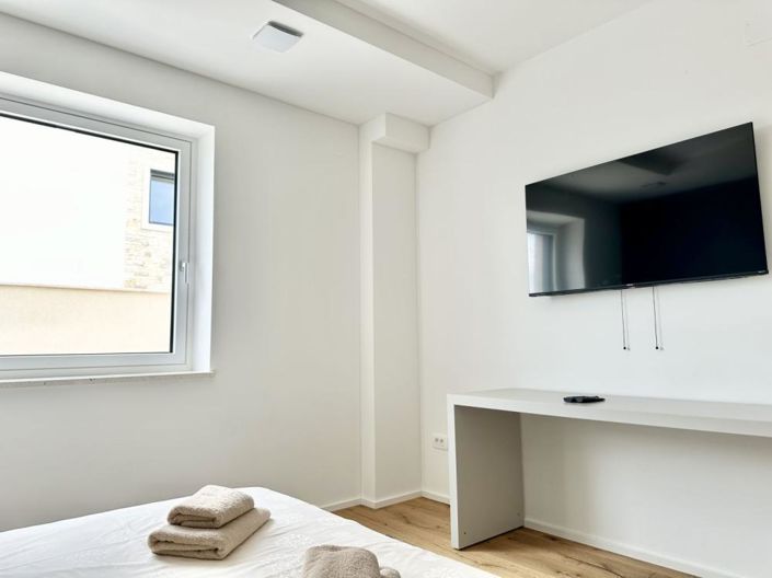 Image No.11-4 Bed Property for sale