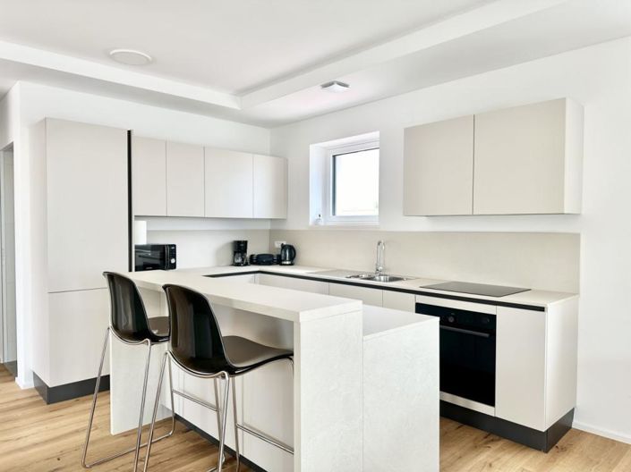 Image No.7-4 Bed Property for sale