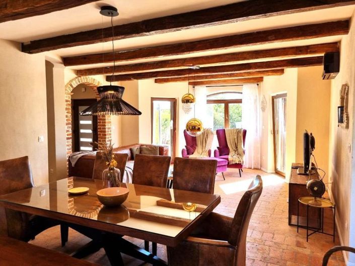 Image No.15-4 Bed Property for sale