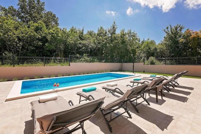 Image No.4-3 Bed Property for sale