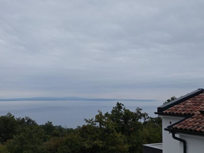 Image No.2-10 Bed Property for sale