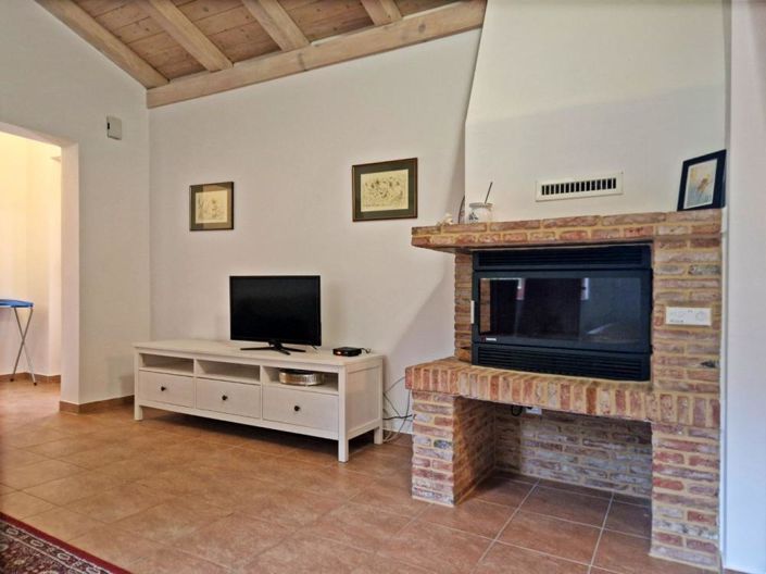 Image No.24-4 Bed Property for sale