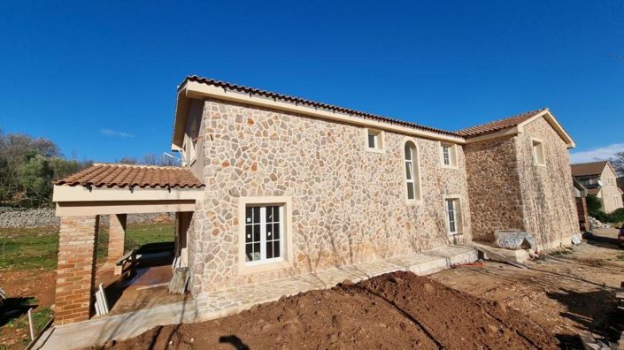 Image No.3-7 Bed Property for sale