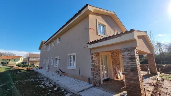 Image No.4-7 Bed Property for sale