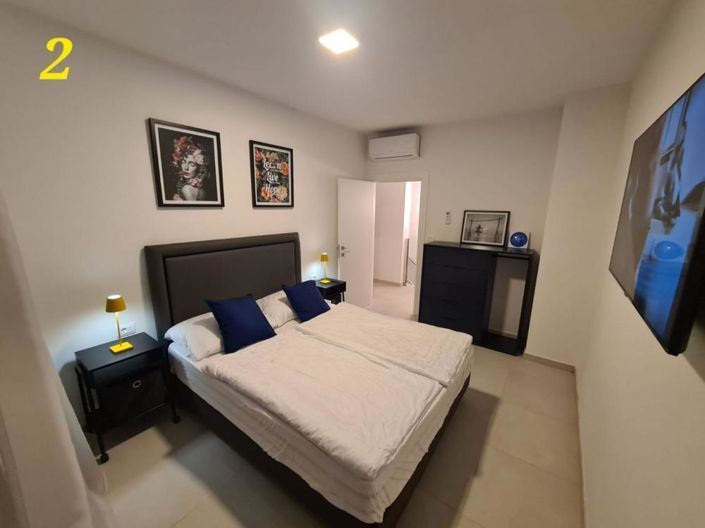 Image No.14-3 Bed Property for sale